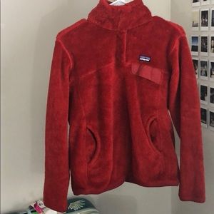 Red pullover Patagonia